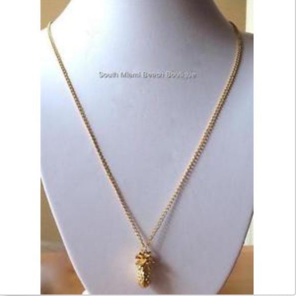 Gold Hawaiian Pineapple Necklace Pendant 26" XLong - Picture 3 of 8